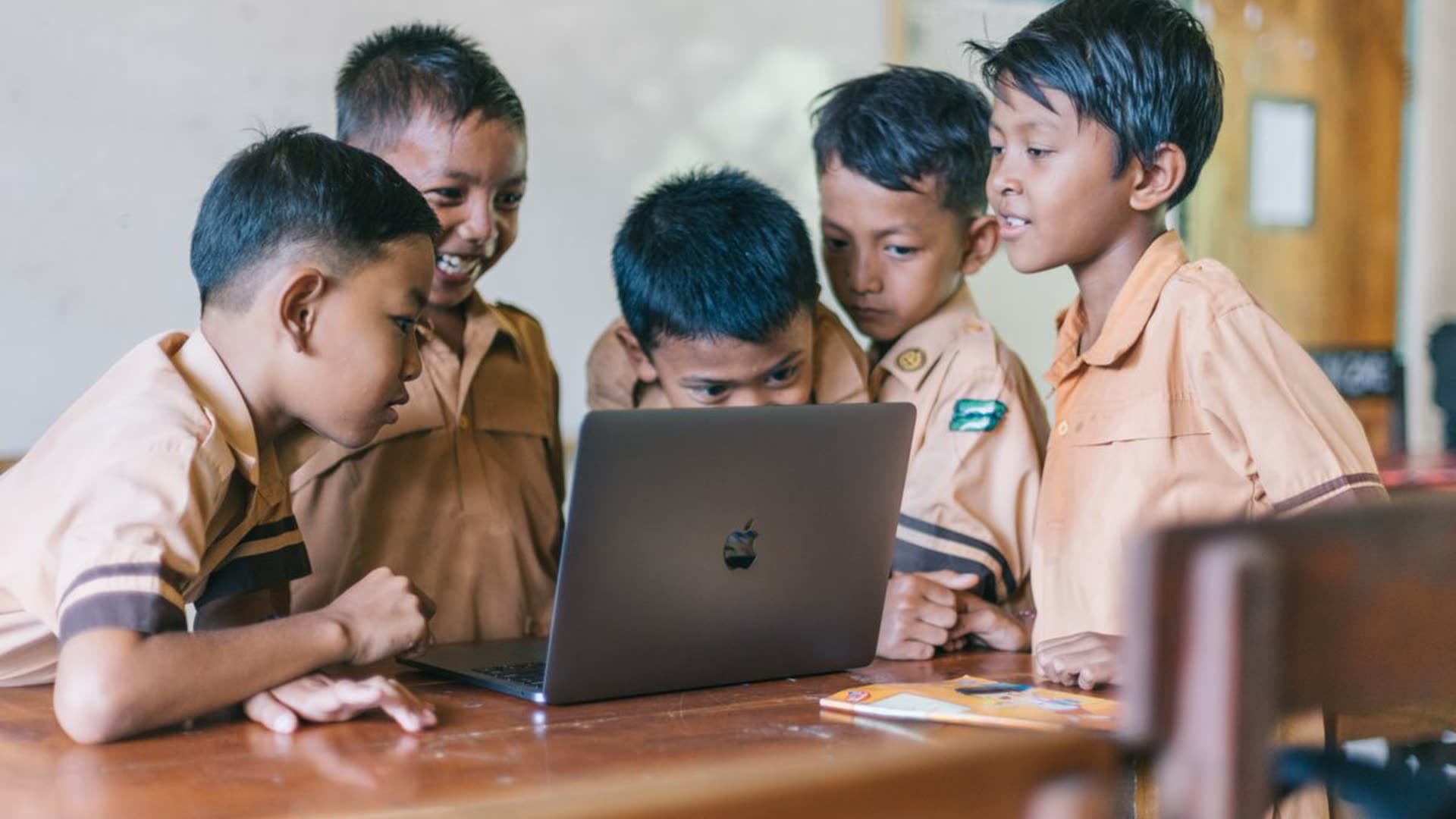 Selamat Datang di SMK Uji MSDVSQ9A
